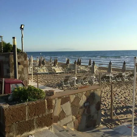 La Lanterna سان فينتْشينسو