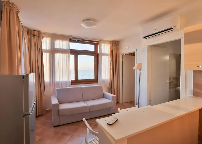 La Lanterna Apartmanhotel San Vincenzo